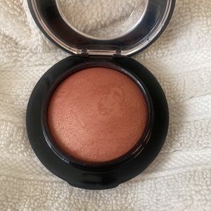 MAC Mineralize Blush in LOVEJOY